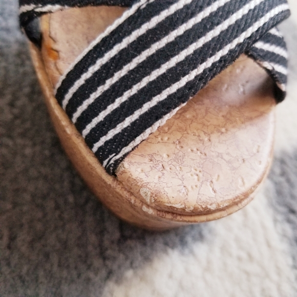 Striped "Cork Look" Peep Toe Heels - Picture 7 of 7